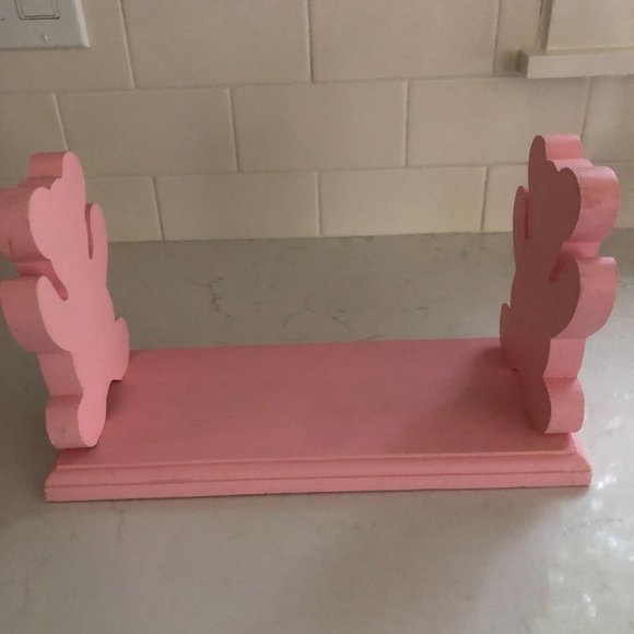 Hand Painted Bear Bookshelf - Picture 2 of 6